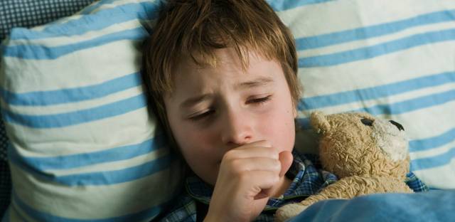 Как успокоить кашель у ребенка
