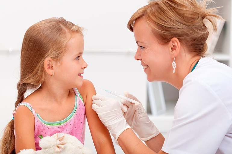 Делать ли прививку от гриппа ребенку?