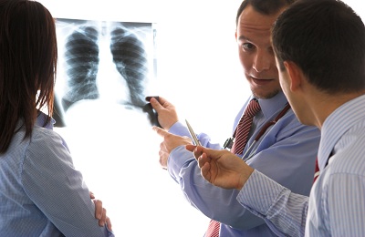 Обзорная рентгенограмма грудной клетки при пневмонии thumbnail